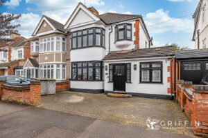 Rushmere Avenue, Upminster, RM14